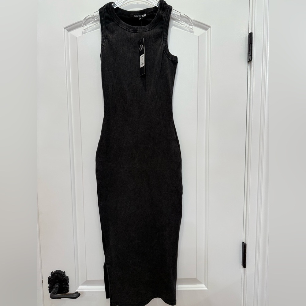 NWT Fashion Nova Black midi Dress